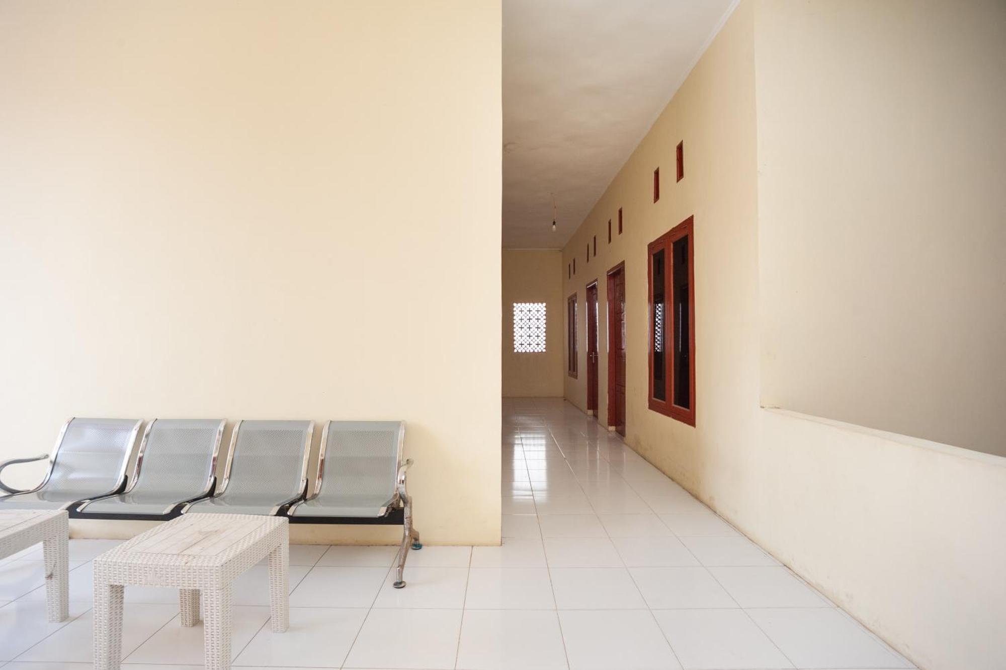 Reddoorz Near Universitas Muhammadiyah Pringsewu Margakaya  Exterior foto